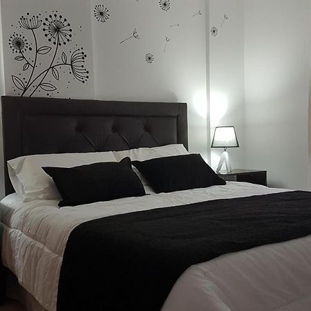 Departamento De Catagoria M&L Lägenhet Villa María Exteriör bild